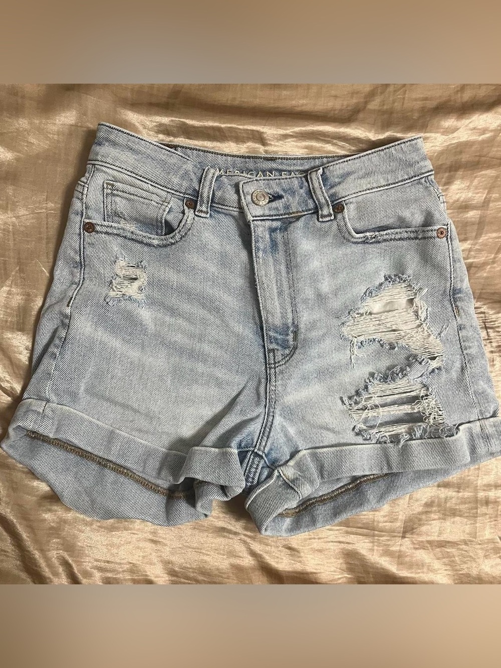 ੈ✩‧₊˚ american eagle denim high waisted distressed shorts